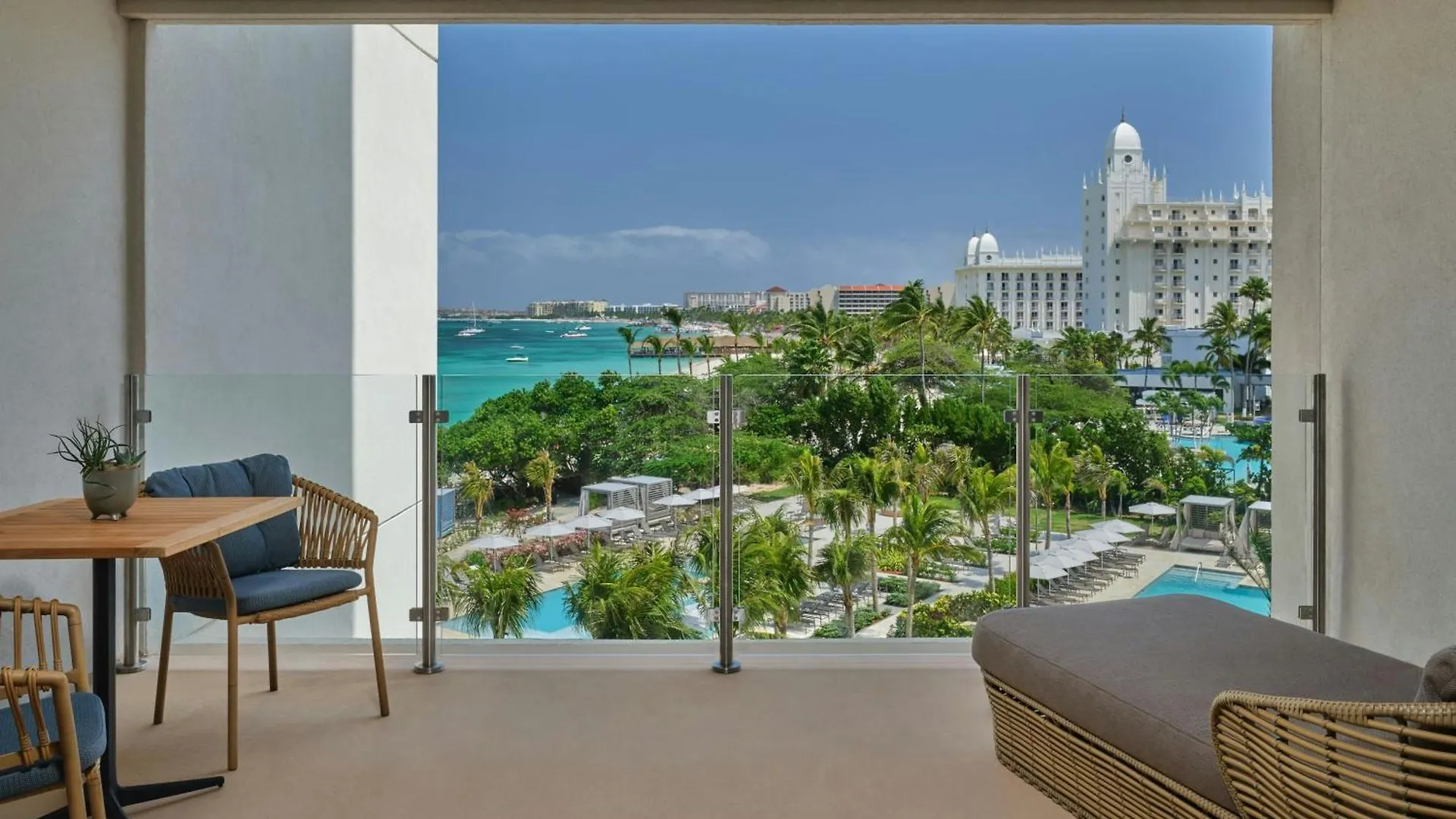 Hotel The St. Regis Aruba Resort Palm Beach