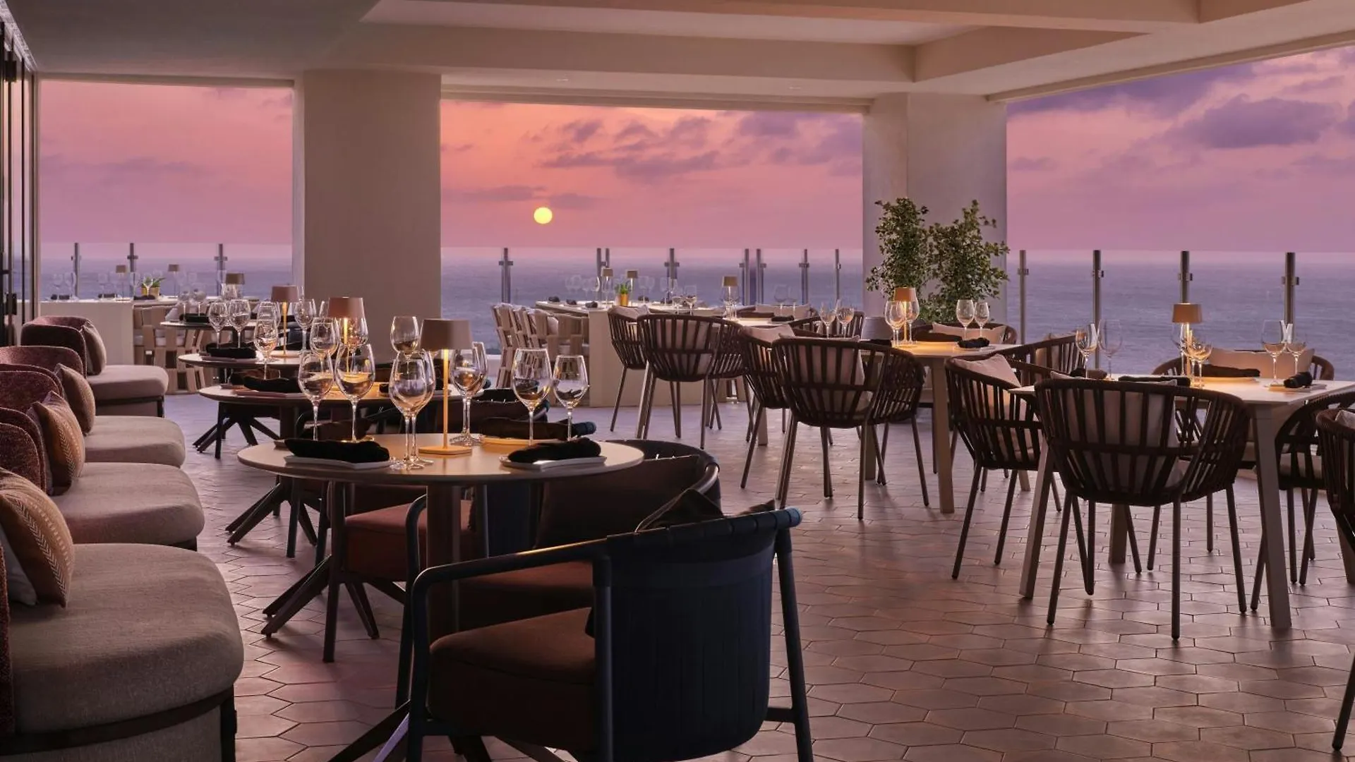 The St. Regis Aruba Resort Palm Beach Hotel