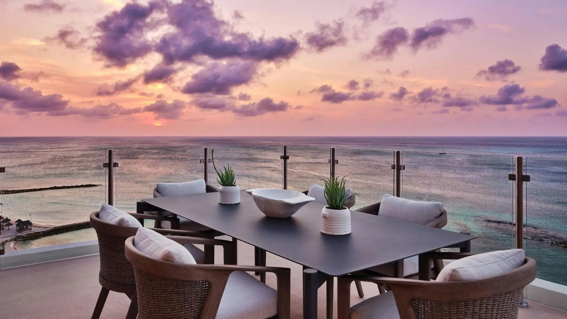 Hotel The St. Regis Aruba Resort Palm Beach