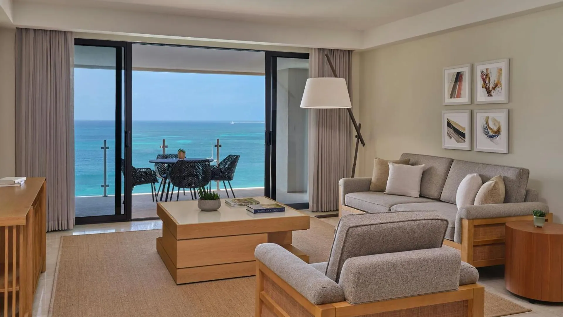 Hotel The St. Regis Aruba Resort Palm Beach