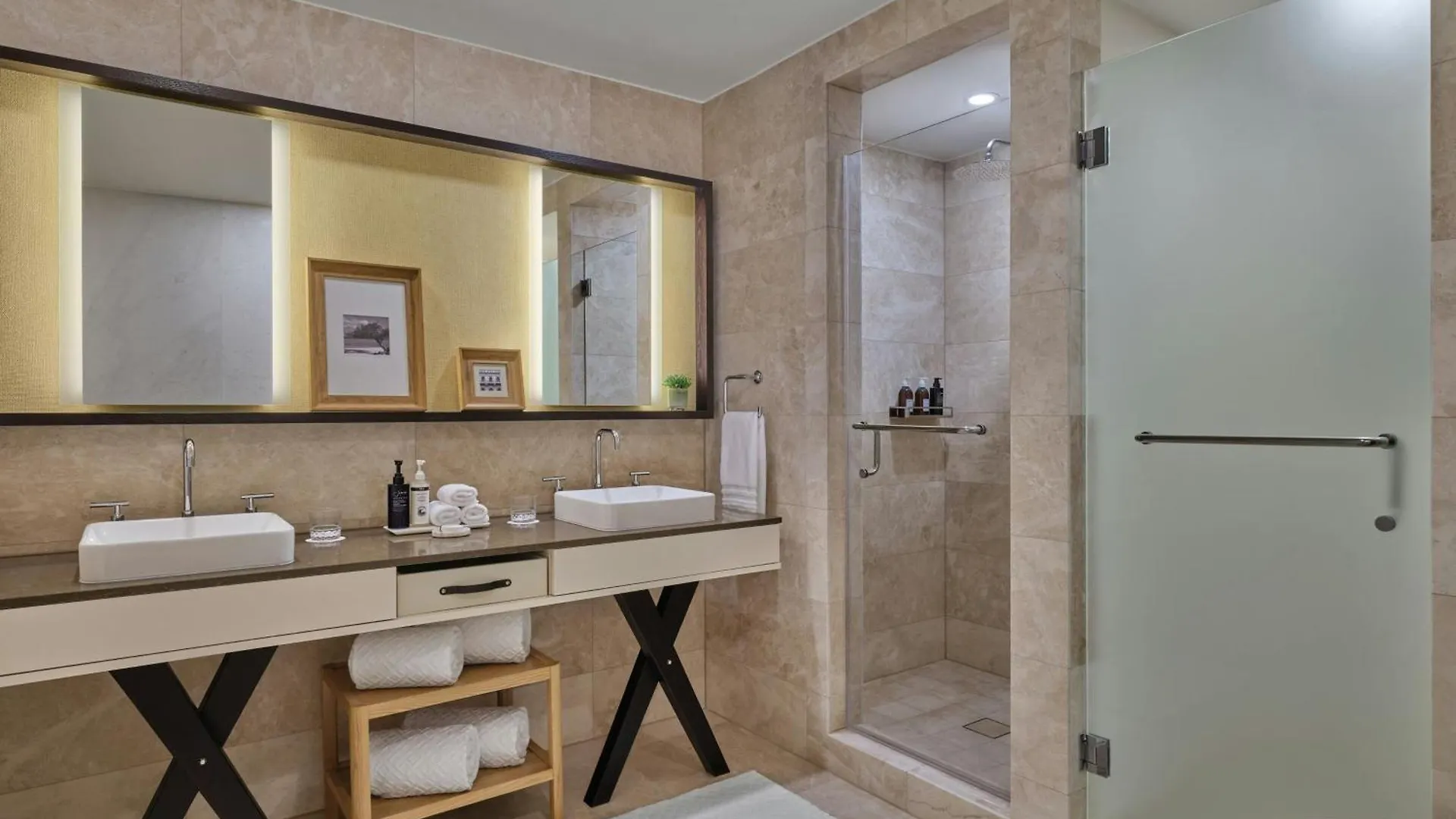 The St. Regis Aruba Resort Palm Beach 0*,